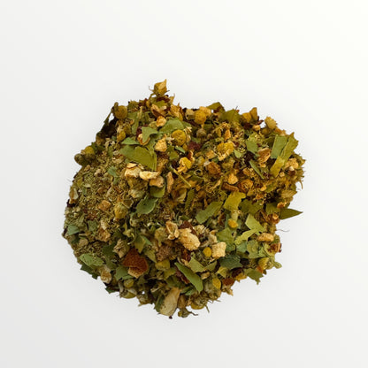 La tisane Dodo est une invitation à la détente et au sommeil réparateur. Composée de zeste d’orange douce, de matricaire capitule (camomille allemande), de feuilles d’oranger bigaradier et de pétales de coquelicot, elle mêle douceur et sérénité. Une tasse de Dodo, et le corps se relâche, l’esprit se calme… pour une nuit paisible et naturelle.
